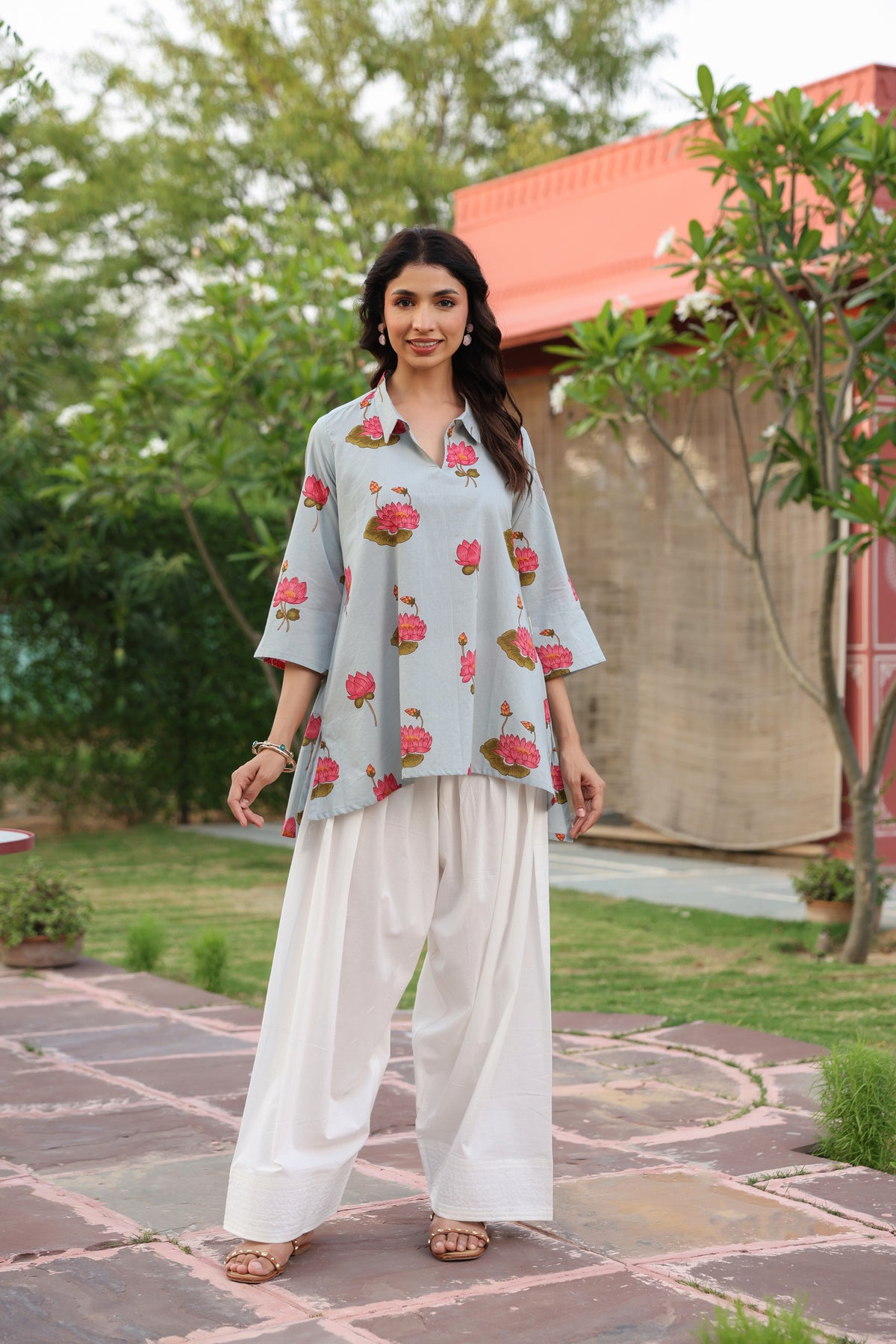 Vintage Lotus Pond Cotton Top