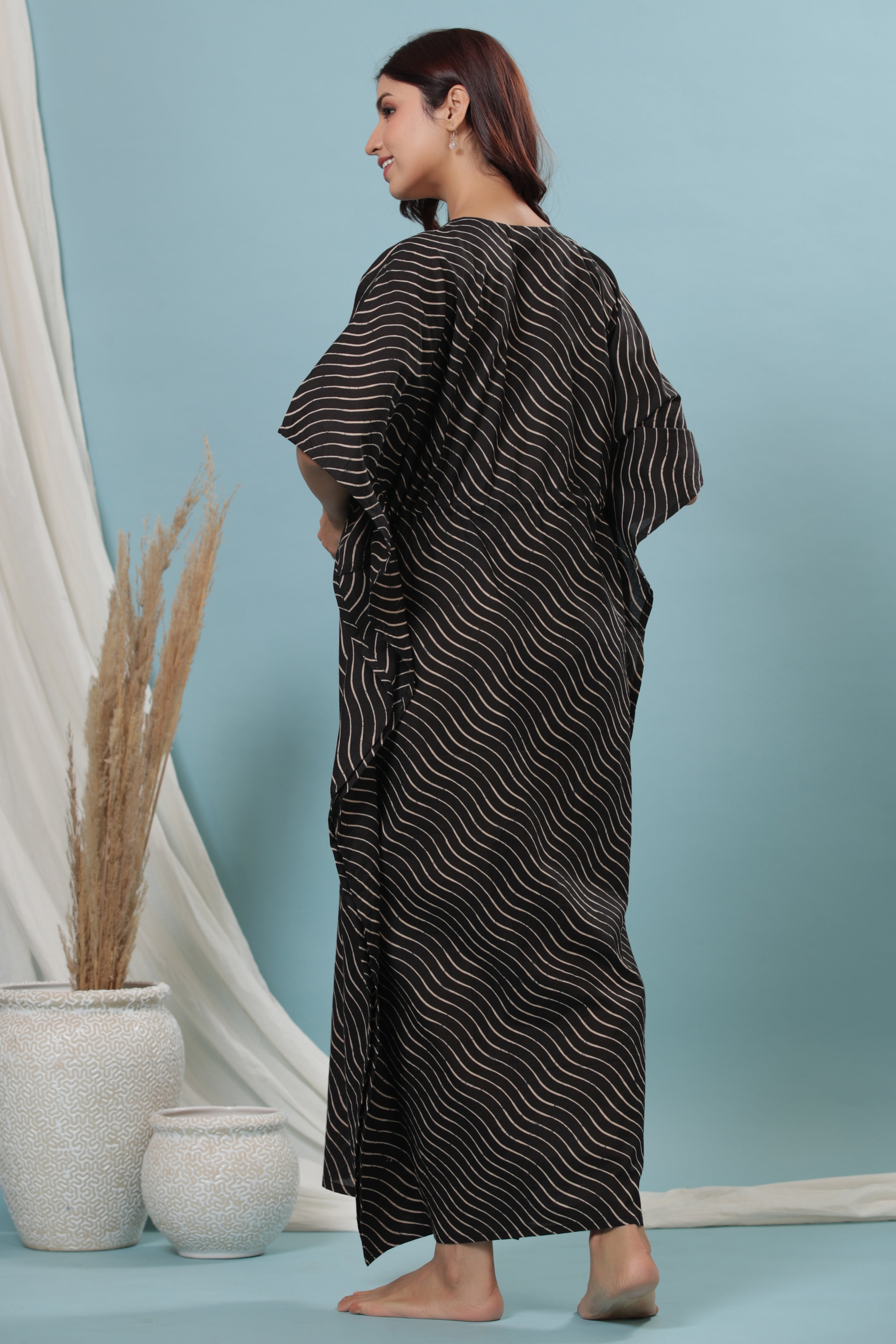 Black Pretty Wave Cotton Maternity - Nursing Kaftan ( One-Size )