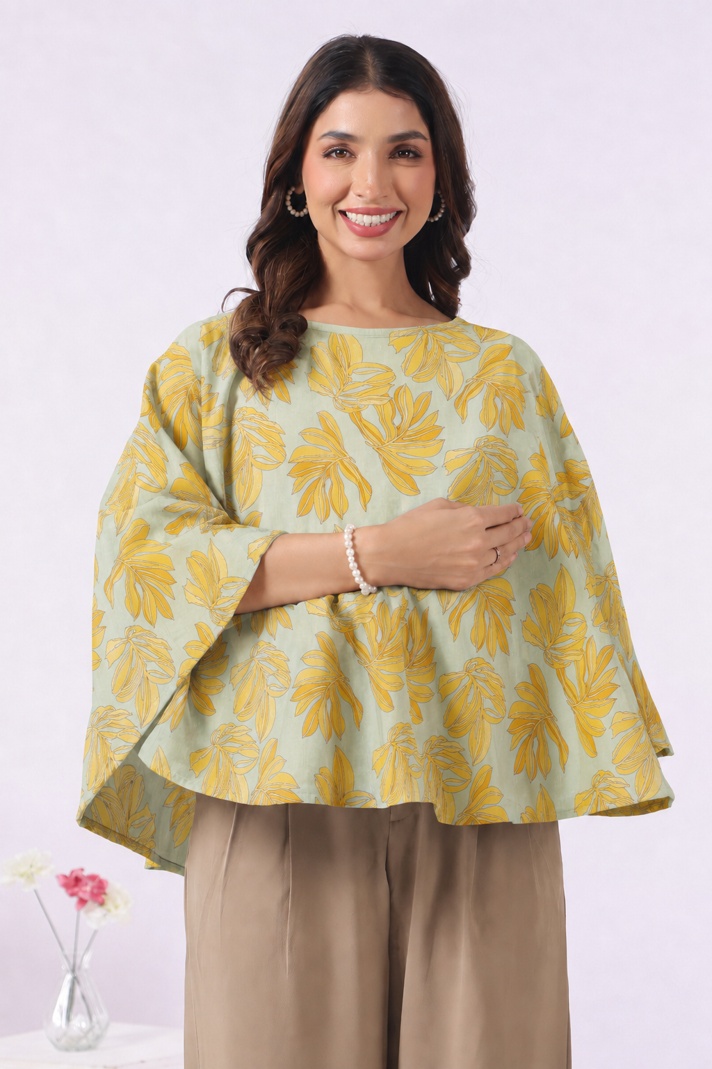 Buttter Yellow Leafy Cotton Nursing Cover (One-Size)