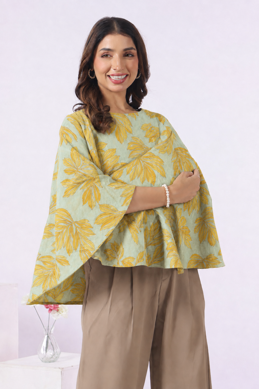 Buttter Yellow Leafy Cotton Nursing Cover (One-Size)