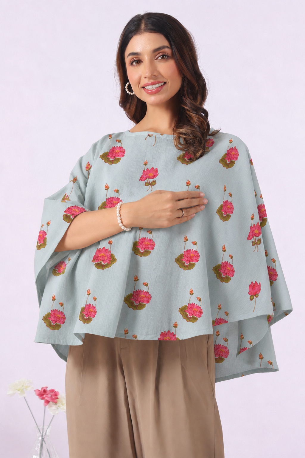 Vintage Lotus Pond Cotton Nursing Cover (One-Size)