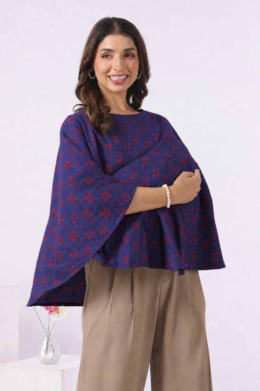 Indigo Petal Wave Cotton Nursing Cover (One-Size)