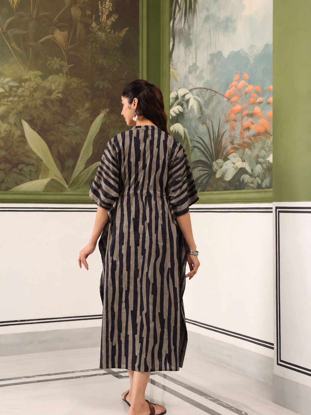 Black Grey Abstract Stripe Cotton Maternity - Nursing Kaftan ( One-Size )