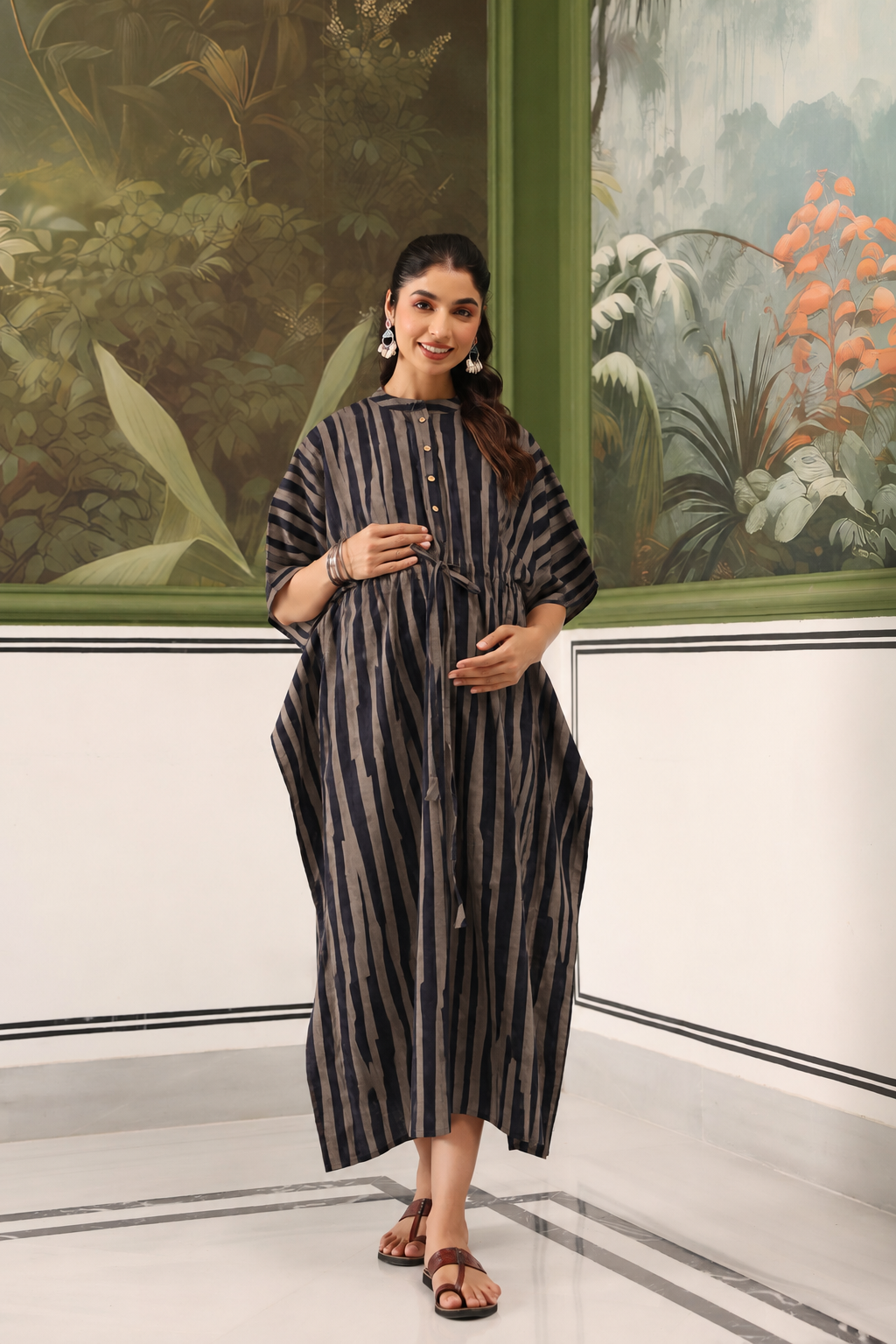 Black Grey Abstract Stripe Cotton Maternity - Nursing Kaftan ( One-Size )