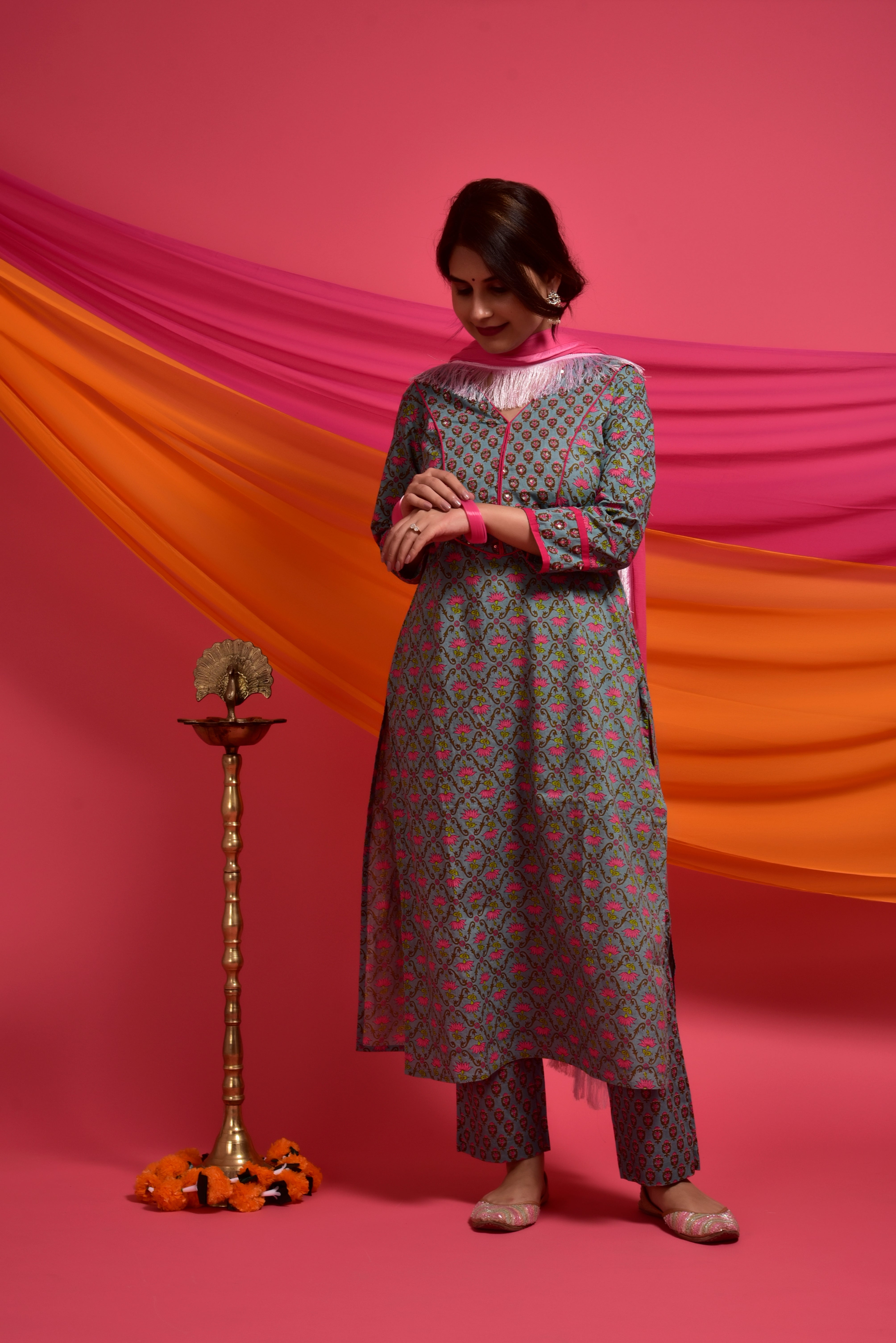 Aesthetic Grey Floral Cotton Suit
