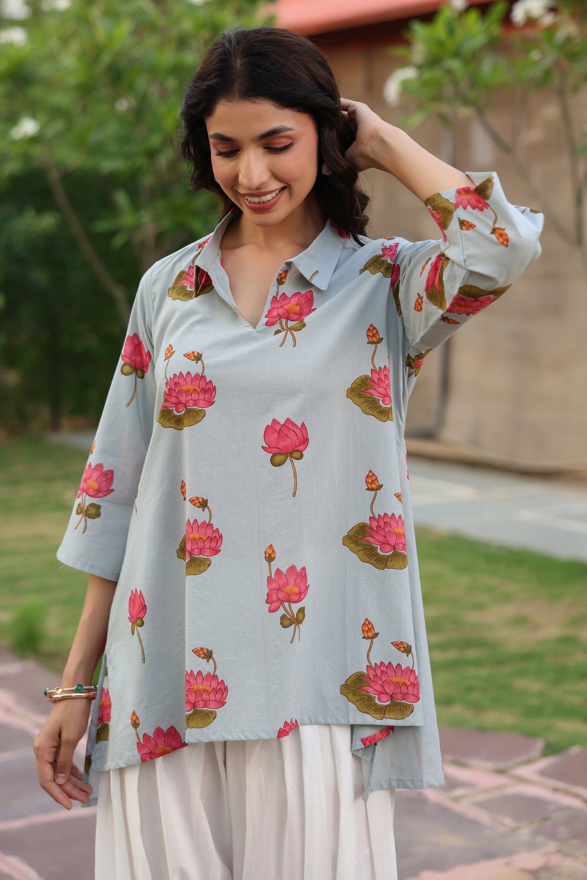 Vintage Lotus Pond Cotton Top