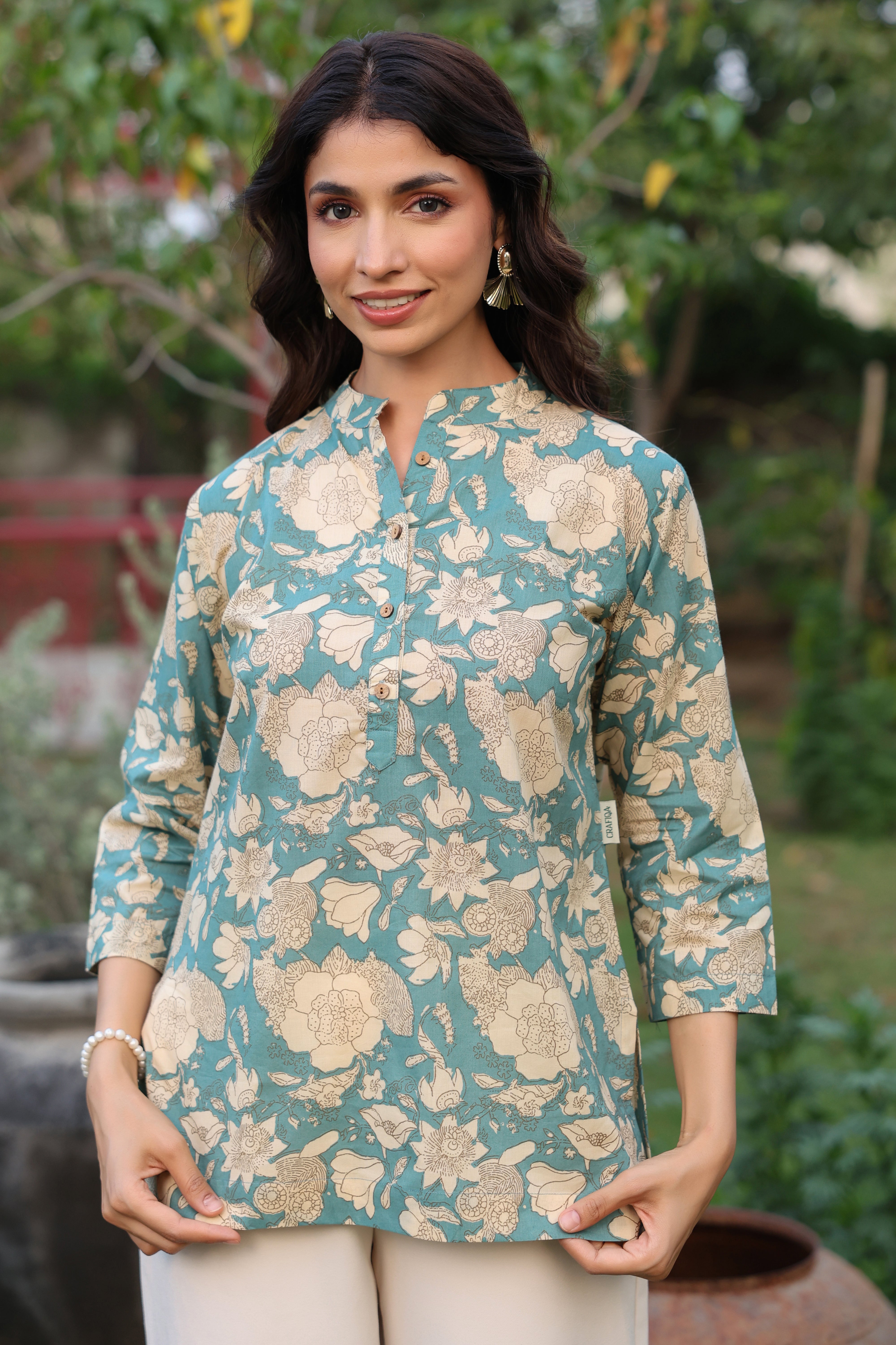 Teal Gardenia Cotton Top