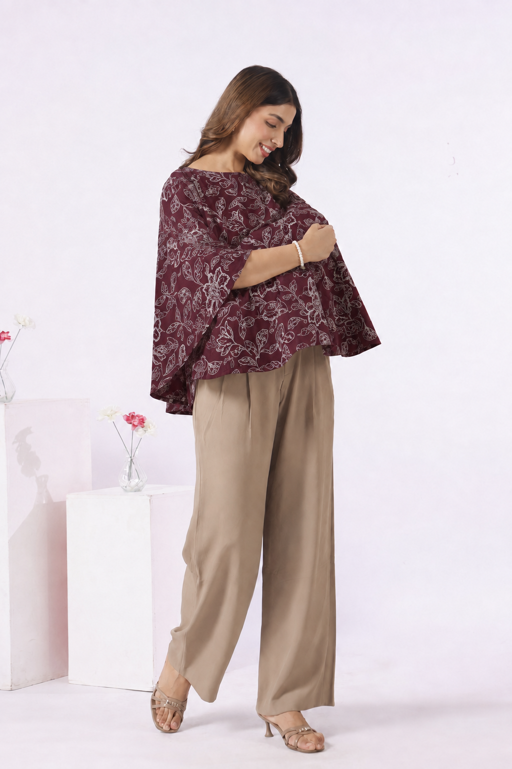 Plum Leaf Print Cotton Nursing Cover (One-Size)