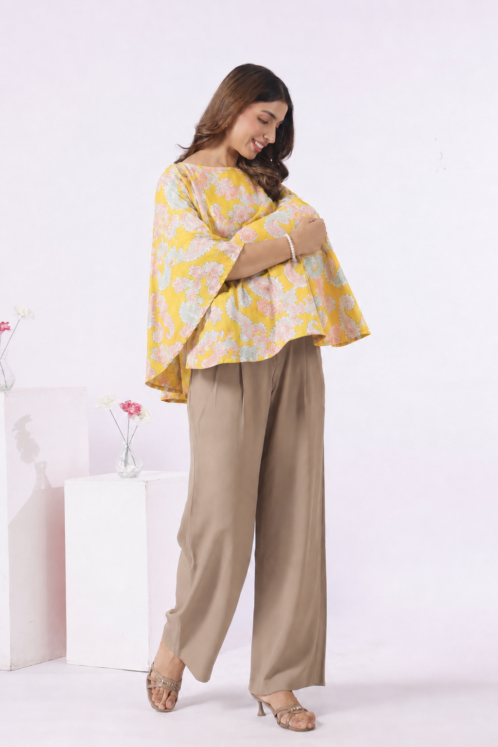 Sunburst Paisley Cotton Nursing Cover (One-Size)