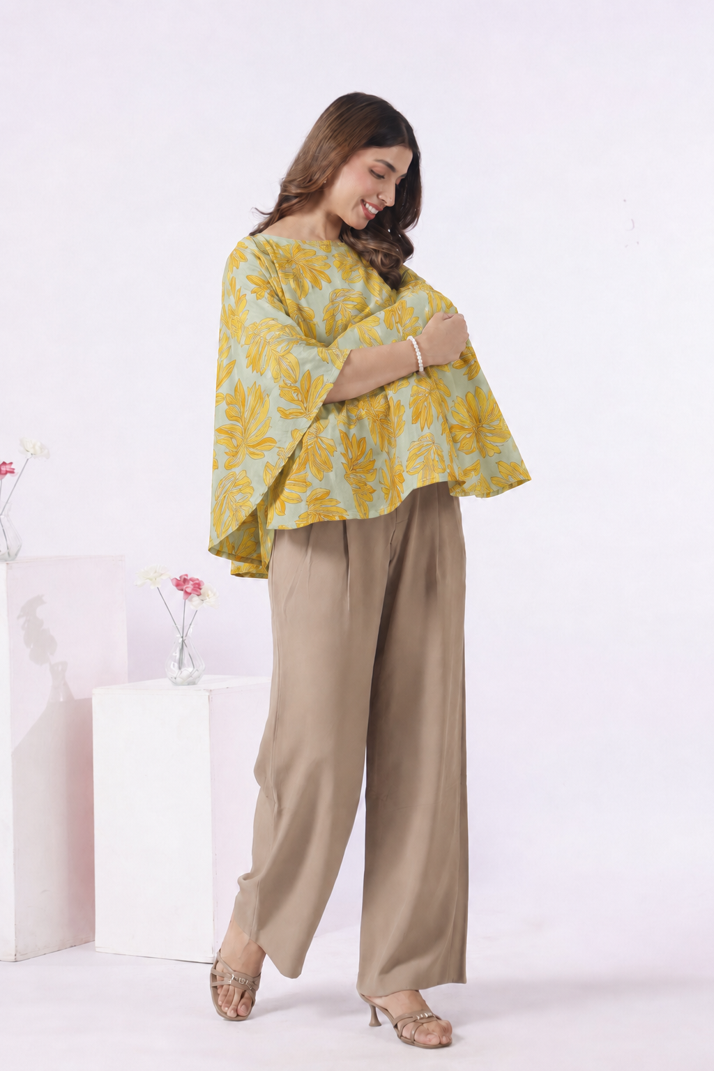 Buttter Yellow Leafy Cotton Nursing Cover (One-Size)