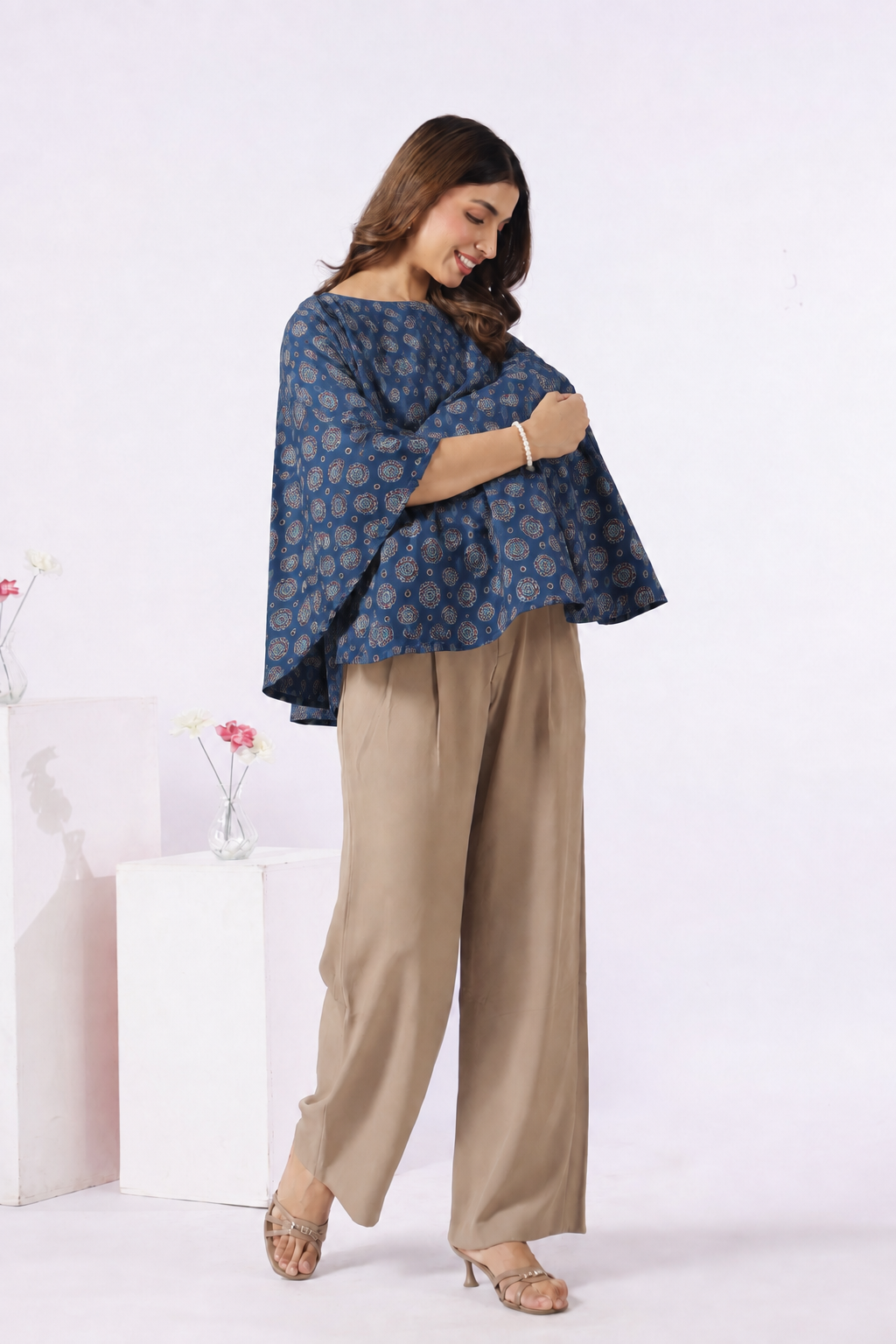 Indigo Mandala Bloom Cotton Nursing Cover (One-Size)