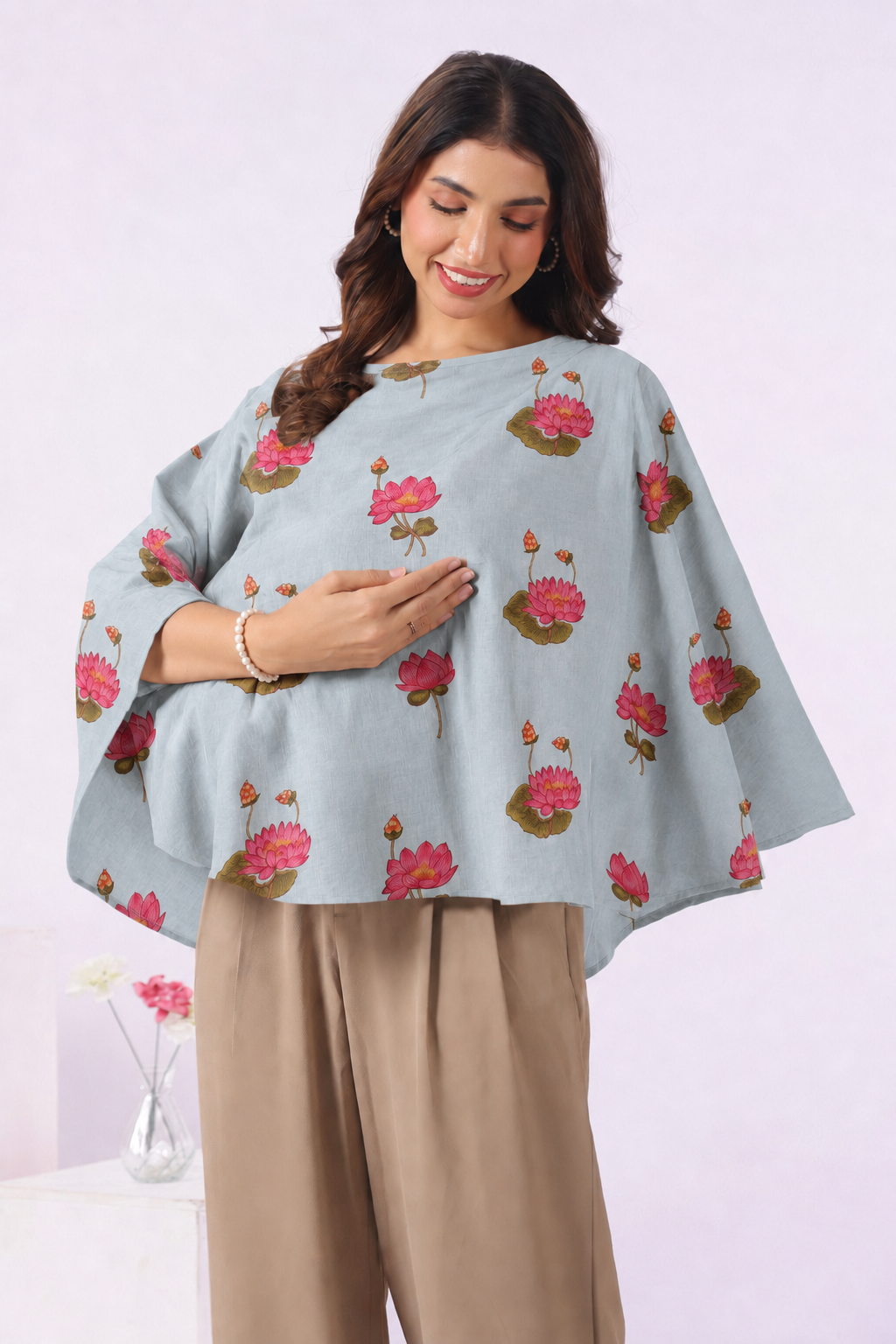 Vintage Lotus Pond Cotton Nursing Cover (One-Size)