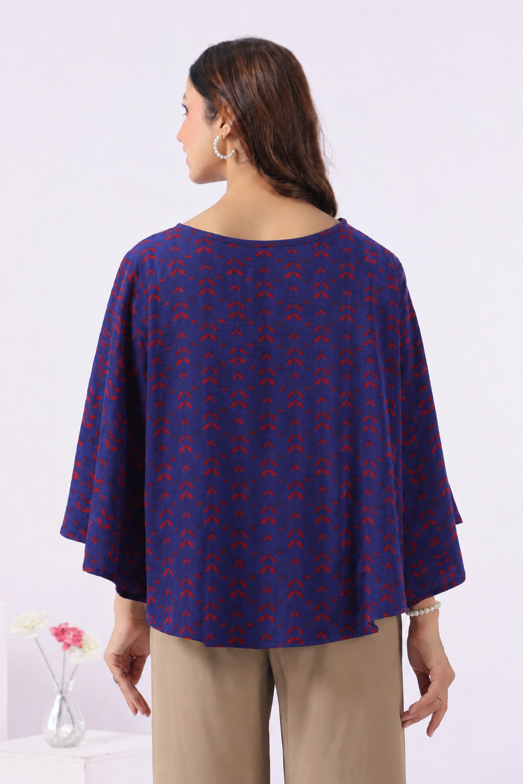 Indigo Petal Wave Cotton Nursing Cover (One-Size)