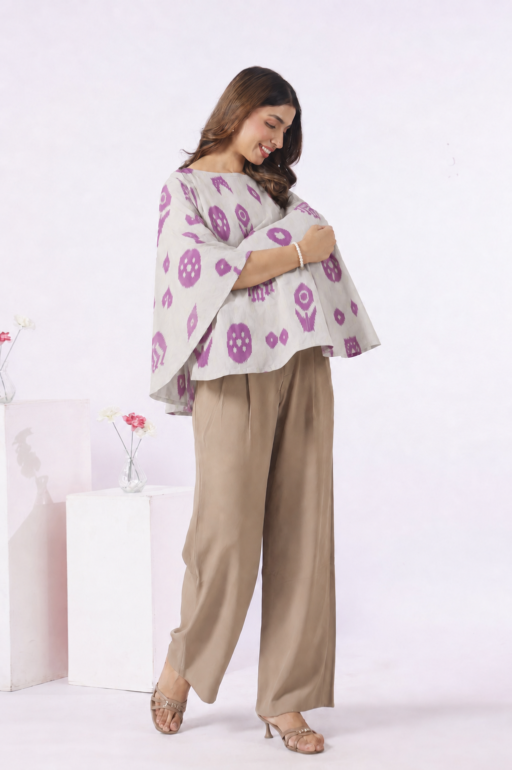 French Grey Classic Ikat Cotton Nursing Cover (One-Size)